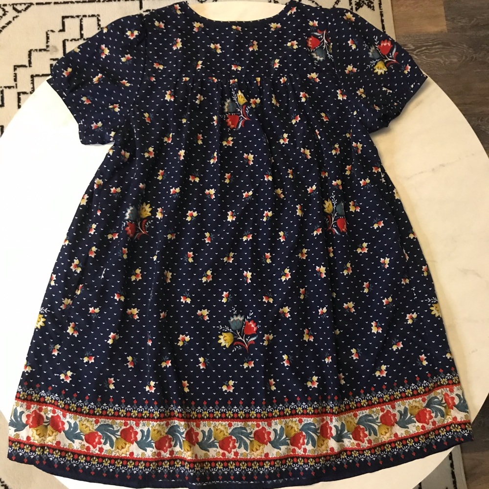 Short Sleeve Dress - Picture 5 of 5